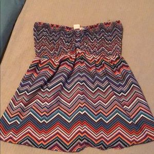 Colorful strapless shirt